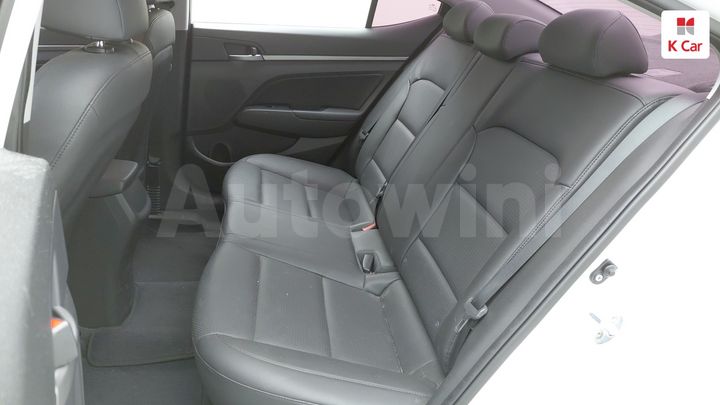Hyundai Avante 2018 — 3