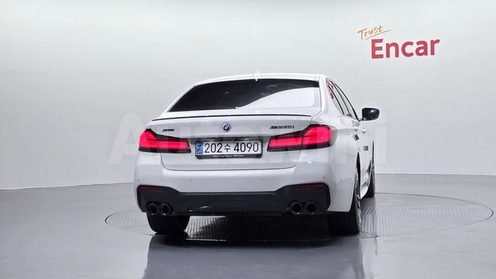 BMW 5 Series 2023 — 4