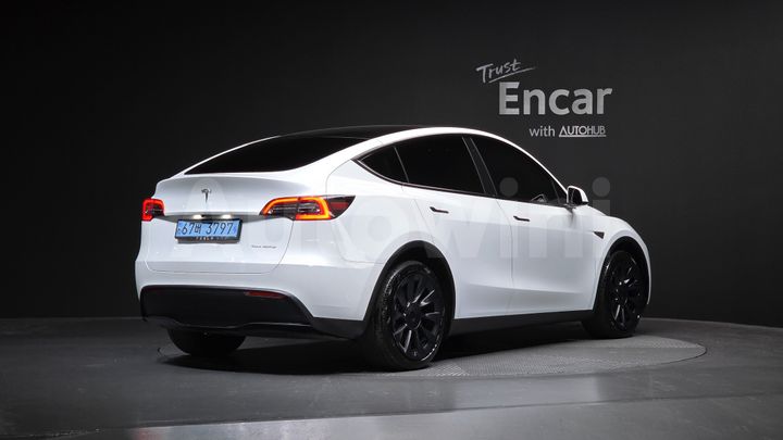 Tesla Model Y 2022 — 2