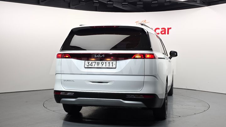 Kia Carnival 2023 — 4