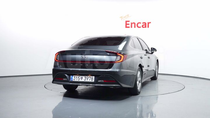 Hyundai Sonata 2022 — 4