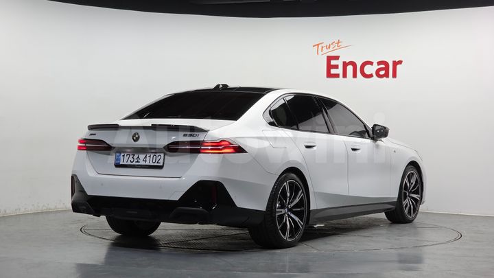 BMW 5 Series 2024 — 2