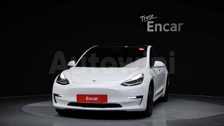 Tesla Model 3 2020 — 3