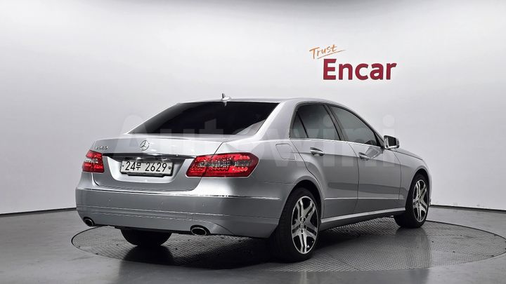 Mercedes Benz E Class 2011 — 2