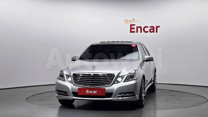 Mercedes Benz E Class 2011 — 3