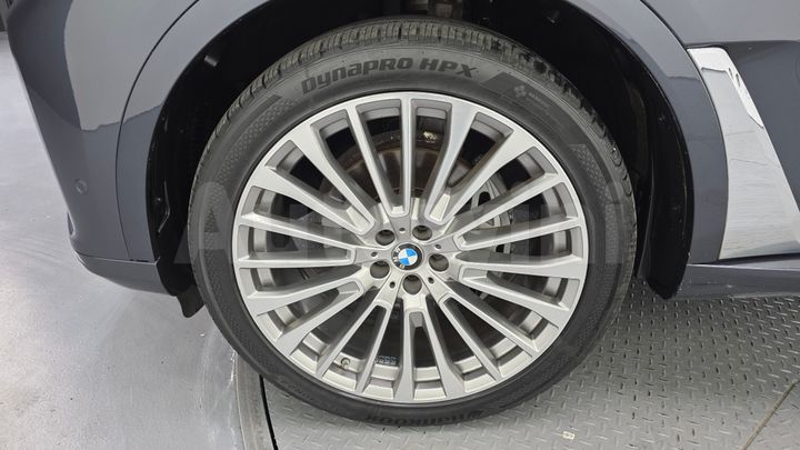 BMW X7 2021 — 5
