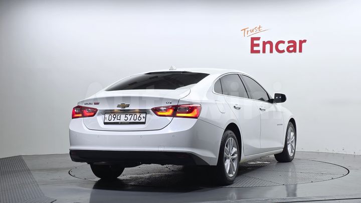 Chevrolet Malibu 2018 — 2