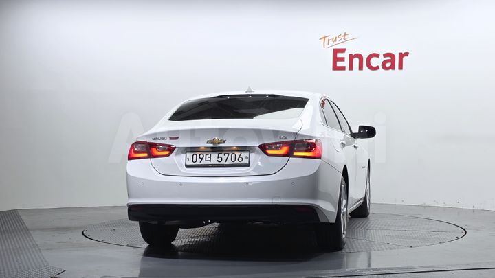 Chevrolet Malibu 2018 — 4