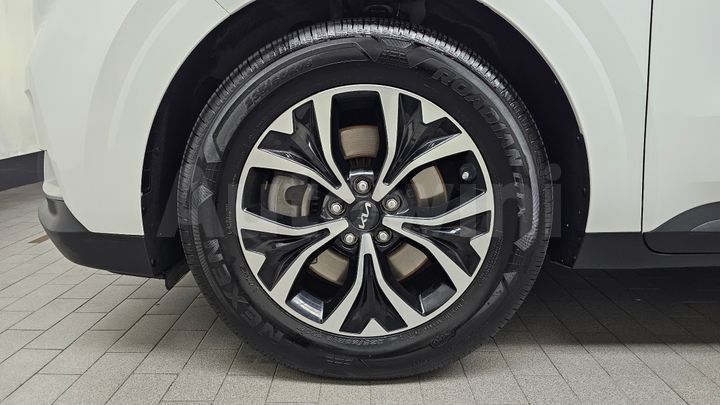 Kia Carnival 2023 — 5