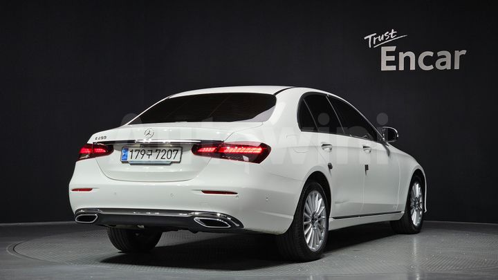 Mercedes Benz E Class 2023 — 2