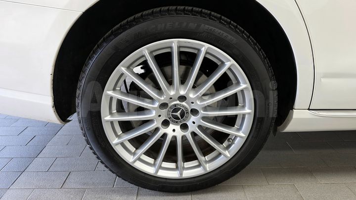 Mercedes Benz E Class 2023 — 5