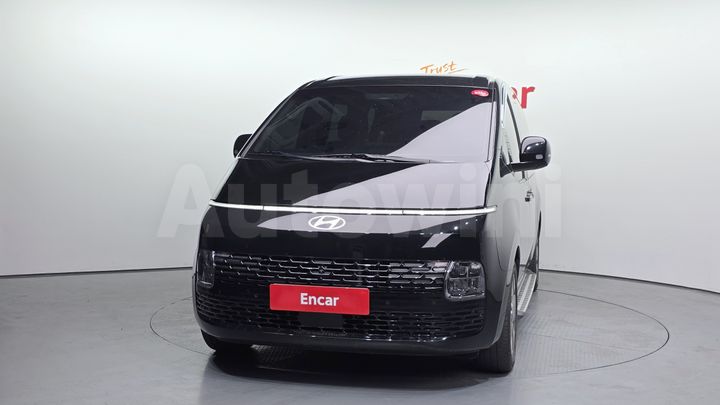 Hyundai Staria 2025 — 3