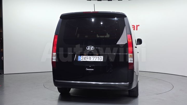 Hyundai Staria 2025 — 4