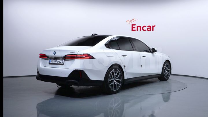 BMW 5 Series 2025 — 2
