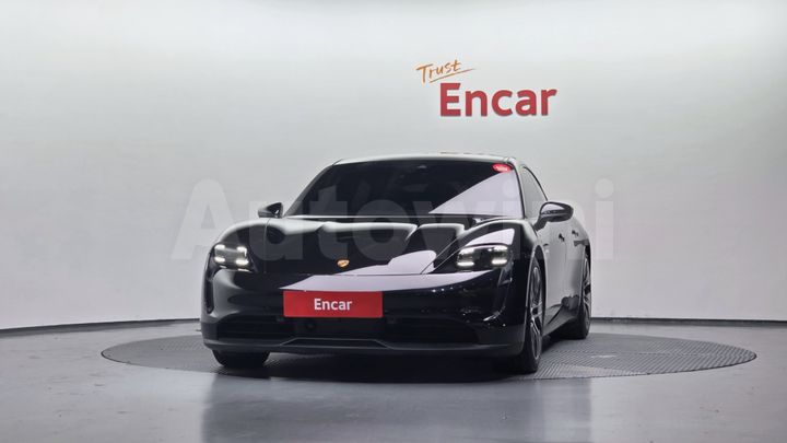 Porsche Taycan 2022 — 3