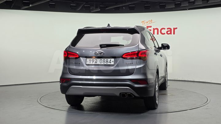 Hyundai SantaFe 2016 — 4
