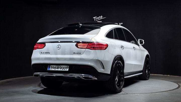 Mercedes Benz GLE Class 2017 — 2