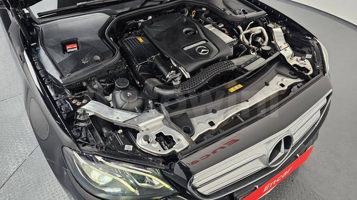 Mercedes Benz E Class 2019 — 5