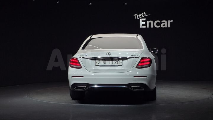 Mercedes Benz E Class 2018 — 4
