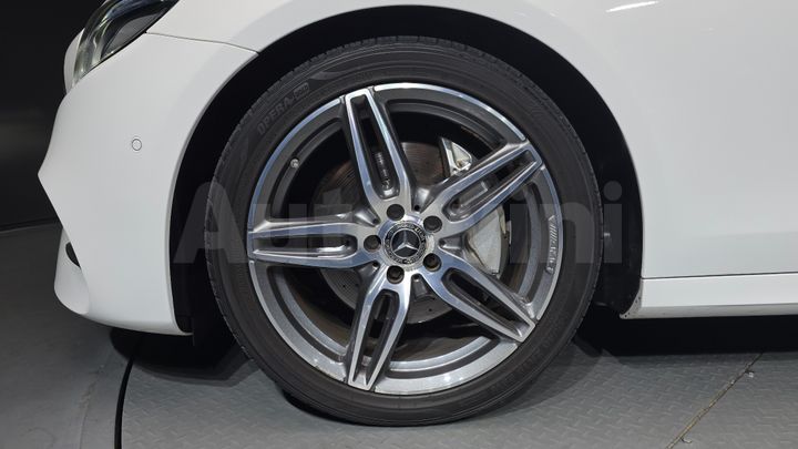 Mercedes Benz E Class 2018 — 5