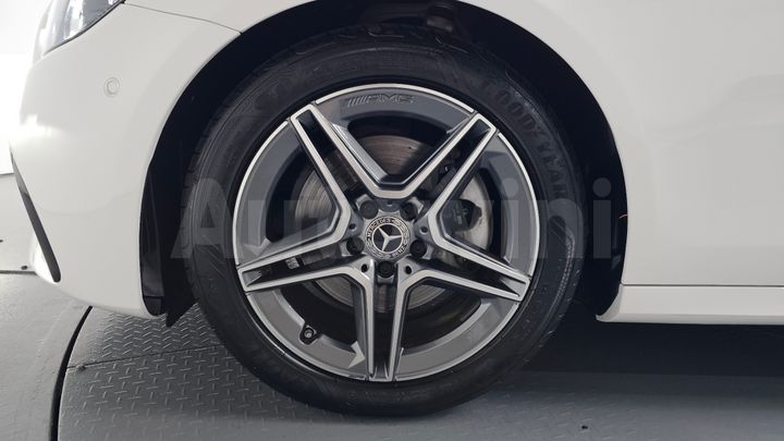 Mercedes Benz E Class 2023 — 4