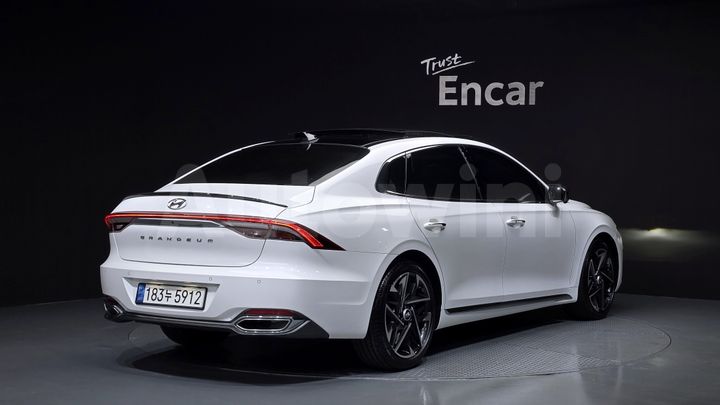 Hyundai Grandeur 2022 — 3