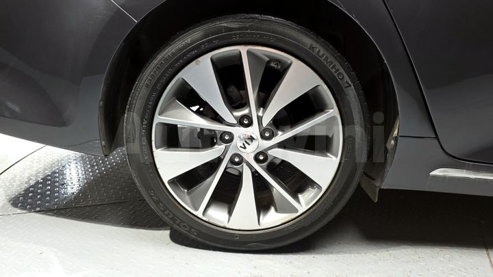 Kia K5 2017 — 5
