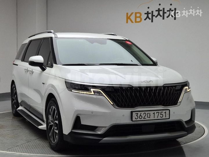 Kia Carnival 2023 — 4