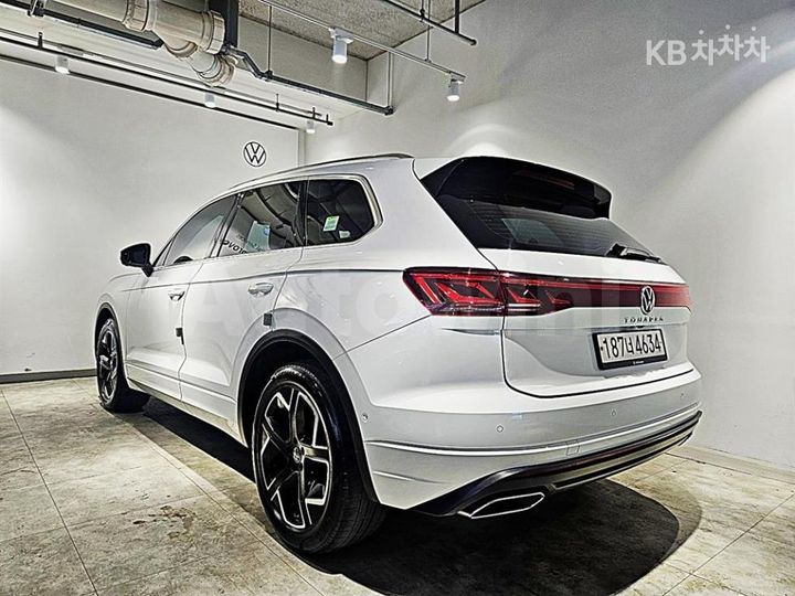 Volkswagen Touareg 2024 — 3