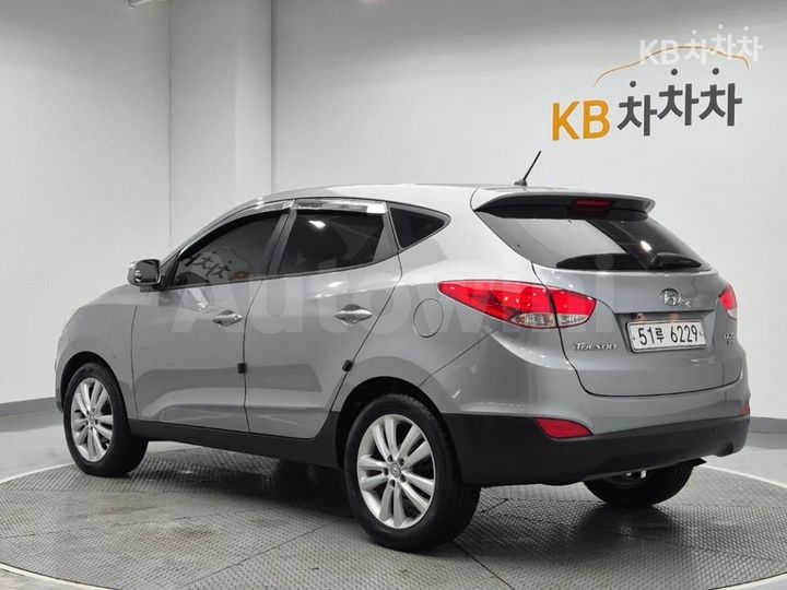 Hyundai Tucson 2011 — 2