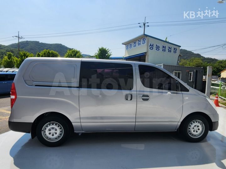 Hyundai Starex 2017 — 4