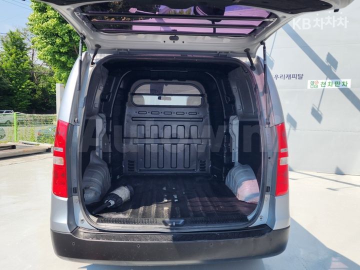 Hyundai Starex 2017 — 5