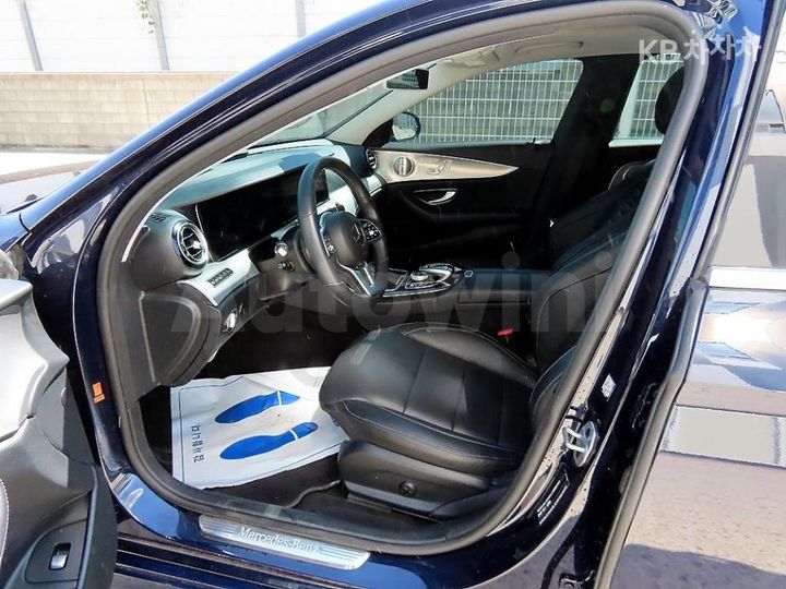 Mercedes Benz E Class 2020 — 5
