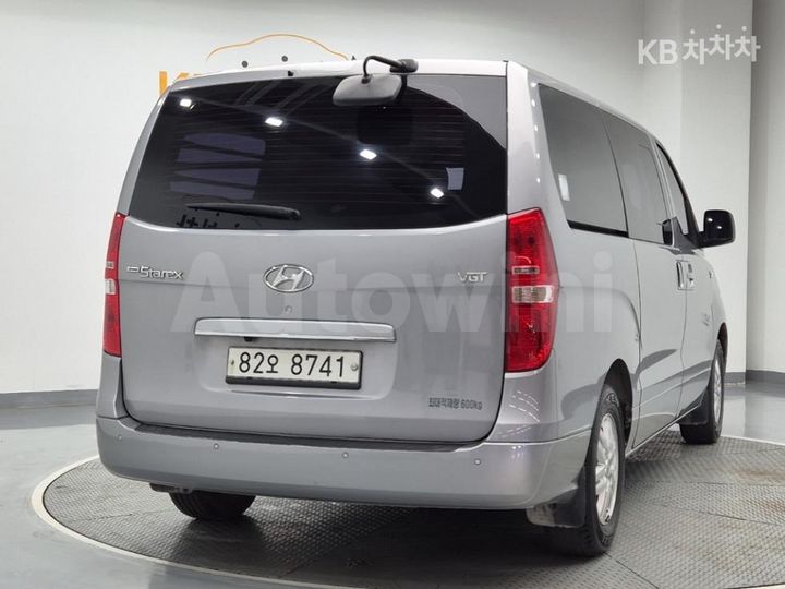 Hyundai Starex 2016 — 3