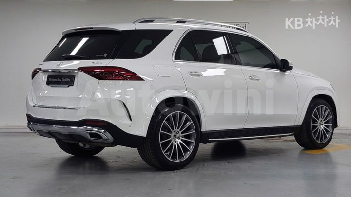 Mercedes Benz GLE Class 2024 — 4