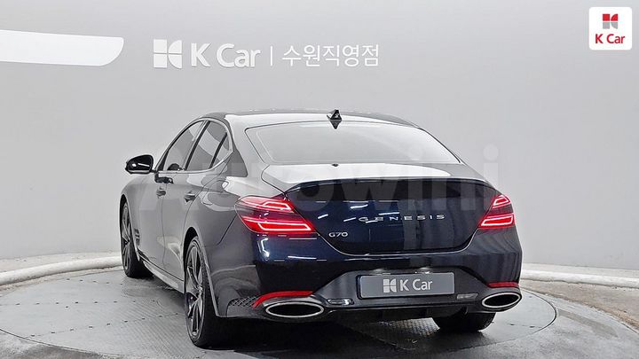 Genesis G70 2021 — 2