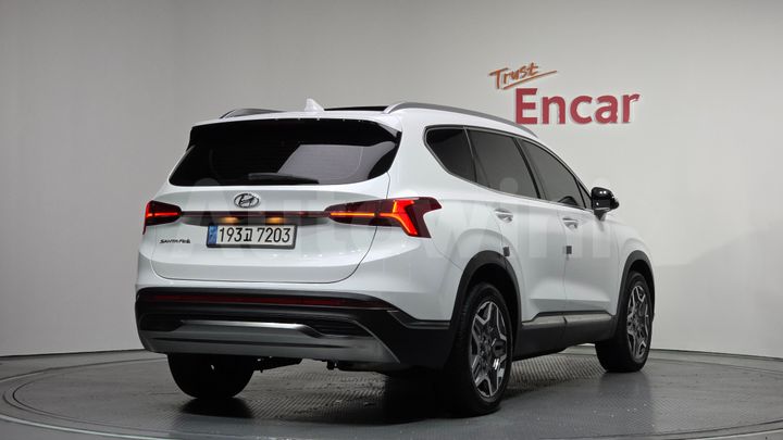Hyundai SantaFe 2023 — 2