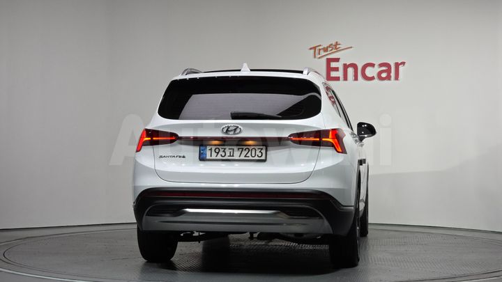 Hyundai SantaFe 2023 — 4
