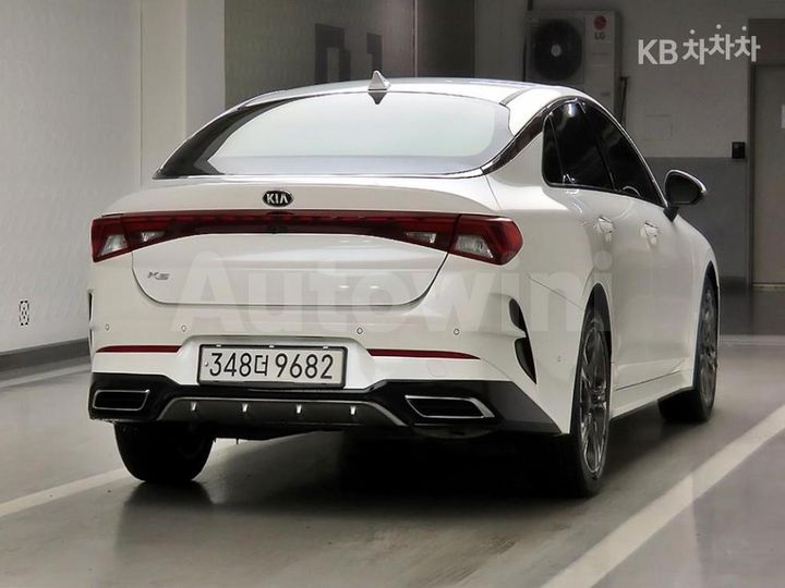 Kia K5 2020 — 4