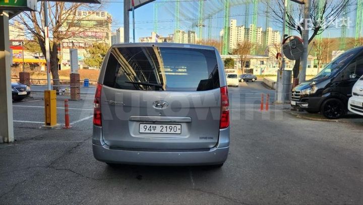 Hyundai Starex 2017 — 3