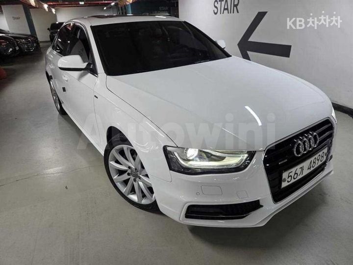 Audi A4 2015 — 2