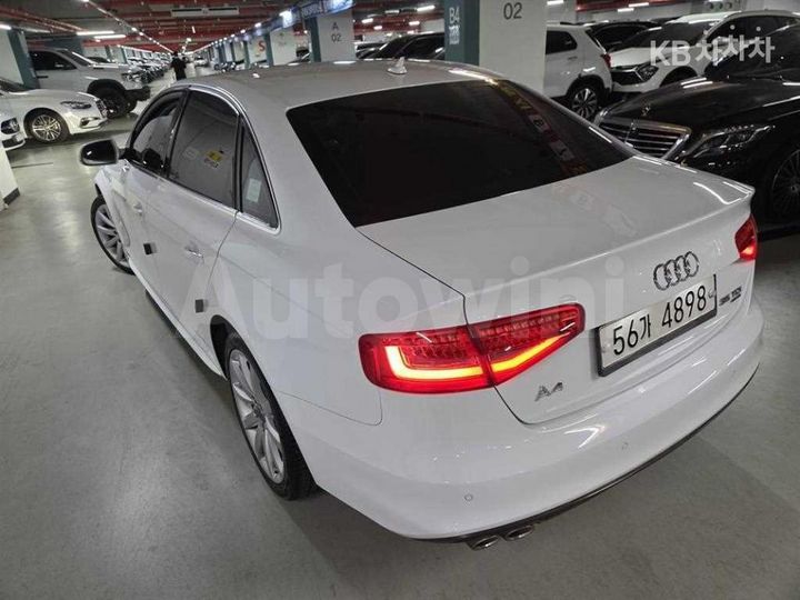 Audi A4 2015 — 4