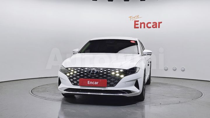 Hyundai Grandeur 2022 — 3