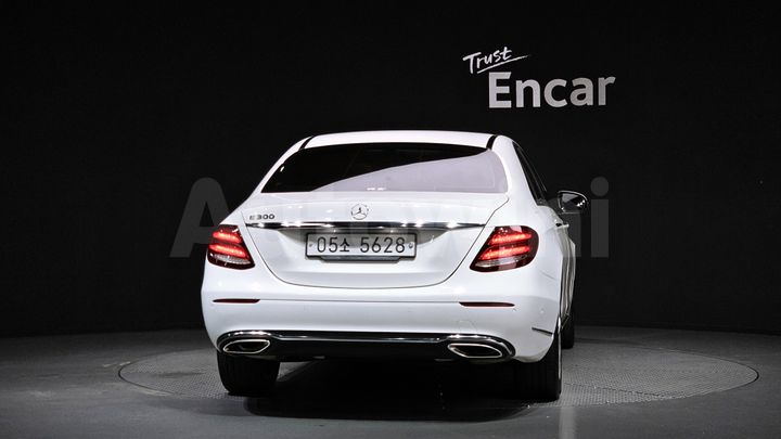 Mercedes Benz E Class 2018 — 4
