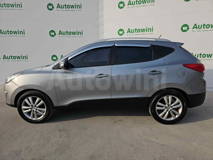 Hyundai Tucson 2010 — 2