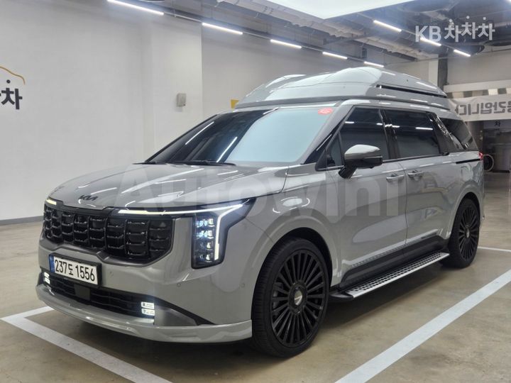 Kia Carnival 2025 — 2