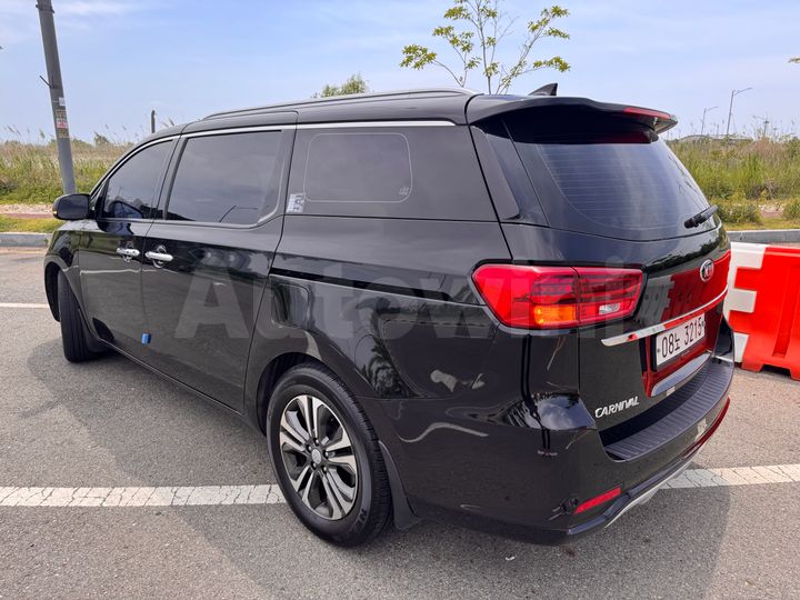 Kia Carnival 2019 — 4