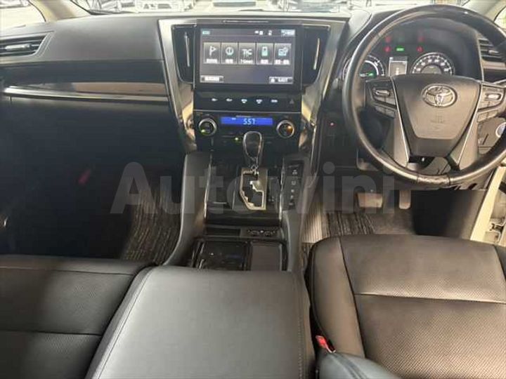 Toyota Alphard 2018 — 3