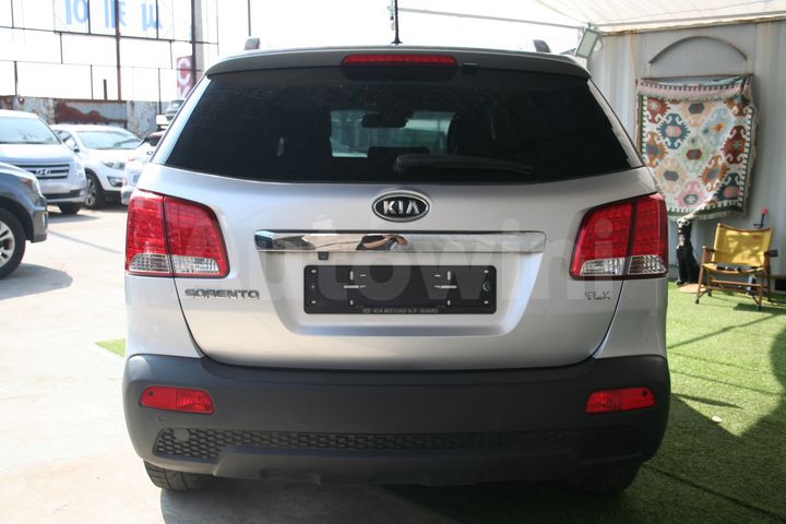 Kia Sorento 2011 — 3