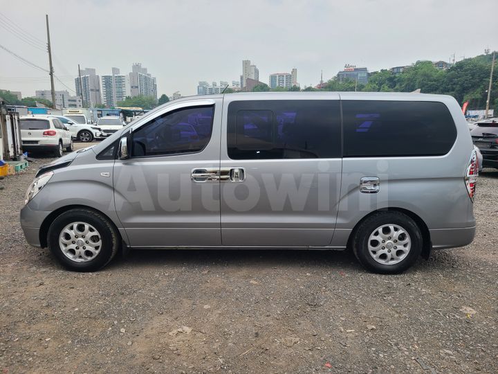 Hyundai Starex 2014 — 2
